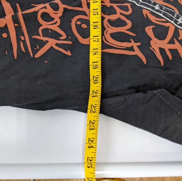 Vintage AC/DC T-Shirt, Angus Young AC/DC Graphic Tee XL 2004 - Picture 6 of 8